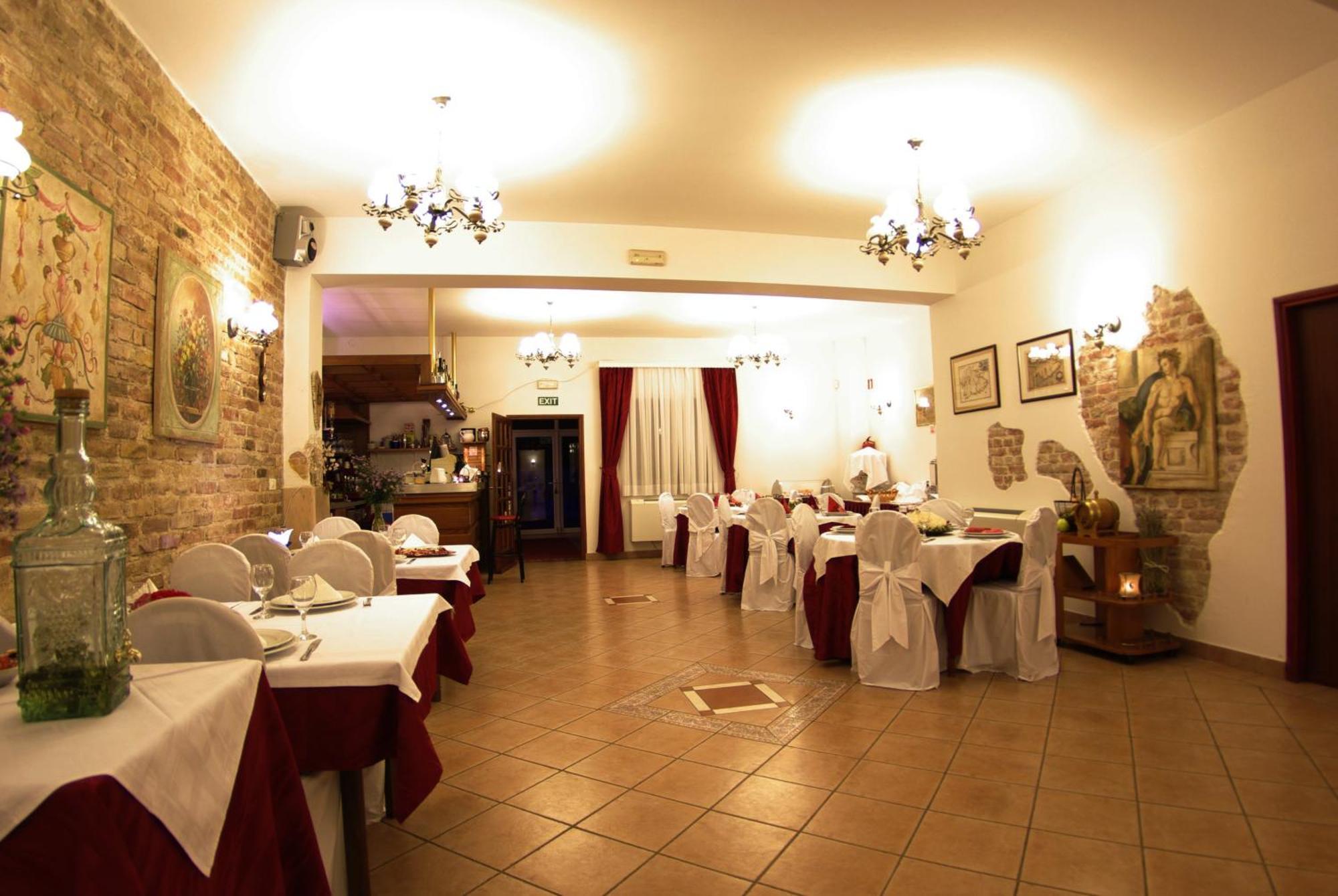Hotel Aurora Pula Exterior foto